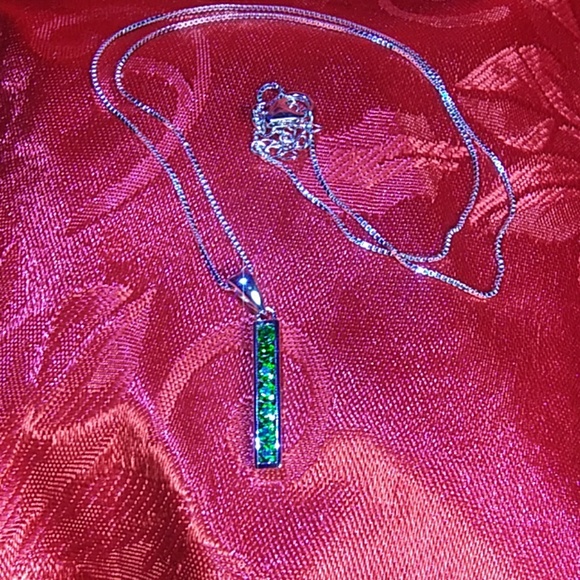 Russian Chrome 7 Stone Diopside Necklace - Picture 1 of 2